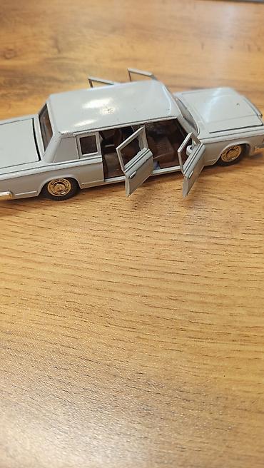 ZİL, 1980 il, 1:43, Dəmir, Ünvandan götürmə