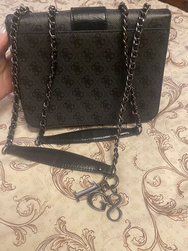 Çantalar: Çiyin çantası, Guess, Yeni -da lalafo.az — 9 Çantalar: Çiyin çantası, Guess, Yeni — 9