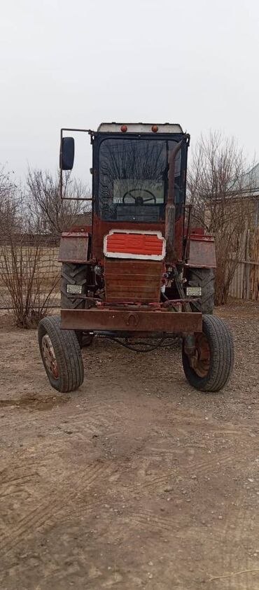 Тракторы: T28 markali traktor satilir əla vəziyyətdədi gəlib baxa bilərsiz