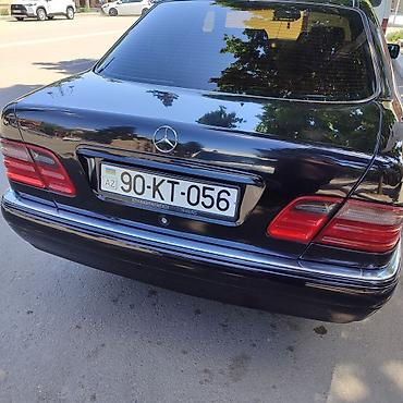bmw e60 stop: Mercedes-Benz E-Class (W210) sedan – qara rəng, 4 qapı — 5