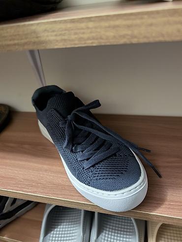 lacoste saat: Lacoste brendi, kedler yeni - Rəng: tünd mavi (navy), arxa hissədə — 2