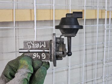 Дроссельные заслонки: Дроссельная заслонка Mercedes-Benz 1997 г., Б/у, Оригинал, Германия — 5