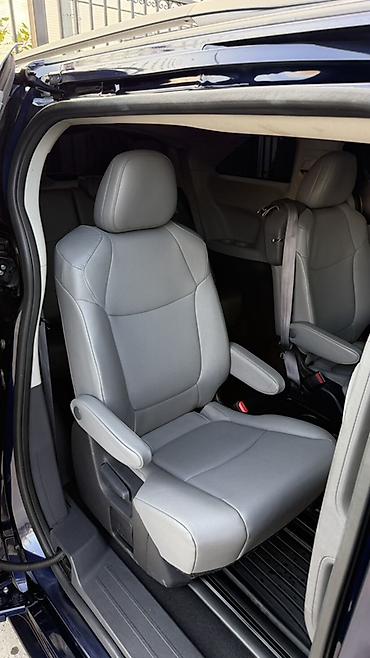 voxy noah: Toyota Sienna: 2023 г., 2.5 л, Вариатор, Гибрид, Минивэн — 8