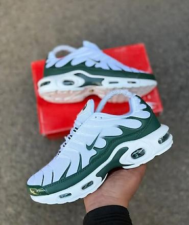 Patike: Tn Nike 
36-41
41-46
3700 din — 5