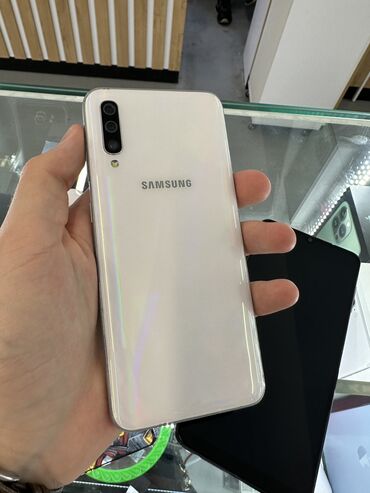 Samsung: Samsung A50, Б/у, 128 ГБ, цвет - Белый, 2 SIM