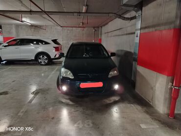 Toyota: Toyota Corolla: 1.4 l | 2004 il Sedan — 16