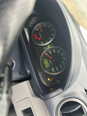 Mazda: Mazda Demio: 2004 г., 1.5 л, Автомат, Бензин, Хэтчбэк — 13