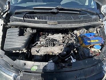 Seat: Seat Alhambra: 2003 г., 1.8 л, Автомат, Газ, Минивэн — 8