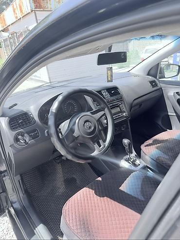 id4 pro: Volkswagen Polo: 2013 г., 1.6 л, Автомат, Бензин, Седан — 3