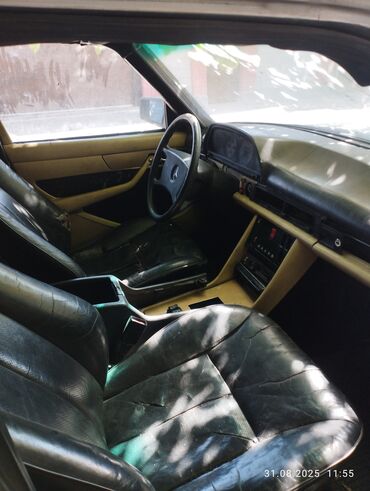 Mercedes-Benz: Mercedes-Benz : 1984 г., Механика, Седан — 8