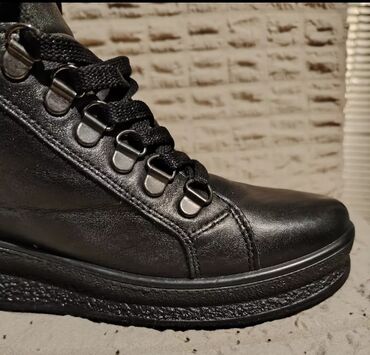 Gležnjače: Gležnjače, 38 — 2