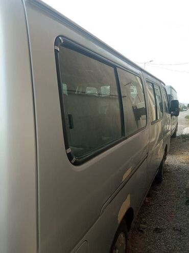 Nissan : 3 l | 2007 il