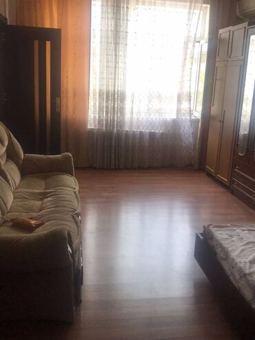 Uzunmüddətli kirayə mənzillər: Hezi Aslanov metrosu, Fəridə Şadlıq Sarayı yaxınlığında 1 otaqlı — 12