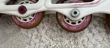 dizel torba: Roleri abec 5 kvalitetni,proizvedeni u Rotterdamu.Broj od 36-39 — 7