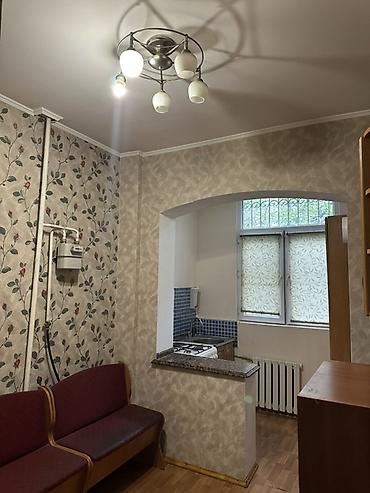 60: Сдам 3-комнатную квартиру в центре Бишкека Район ул. Боконбаева / — 5