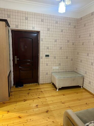 Uzunmüddətli kirayə mənzillər: Neftçilər metrosu,Nazlı sarayın yanında18 mərtəbənin,4-cü — 7