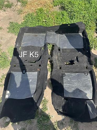 автомобильный ковролин: Ковровое покрытие пола для автомобиля Kia K5 (JF). - Комплект из — 1
