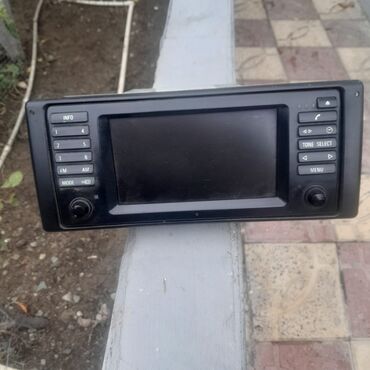 Video oyunlar və konsollar: Avtomobil üçün multimedia/radio başlıq bloku - Ön paneldə geniş