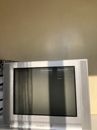 телевизор samsung ue48h4200: Продаю телевизор в хорошем состоянии. Ремонт не был, работает отлично