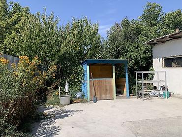 корона дом: Продается одноэтажный жилой дом с Новопокровке с двором. Основные — 8