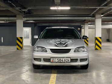 Toyota: Toyota Avensis: 1999 г., 1.6 л, Механика, Бензин, Седан