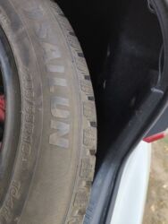 продаю связи с переездом: 235/55R18