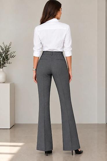 pepco velicine za bebe: Poslovne pantalone
Dostupne u velicini L

1600 rsd ✨ — 3