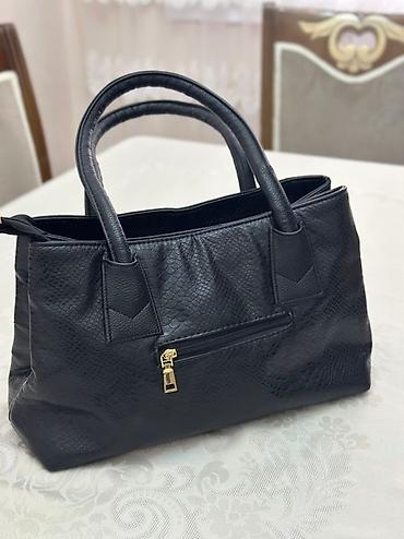 evalar: Qara qadın əl çantası – “PRADA Milano” loqolu - Material: Toxumalı — 2