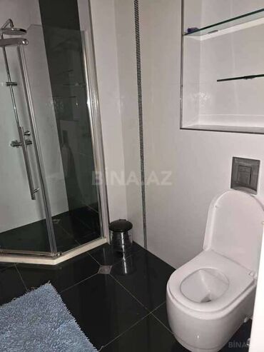 Uzunmüddətli kirayə mənzillər: Nəsimi Rayonu 28 May Metrosu Fərəh Mtk 4 otaq. Mərtəbə - 22/15 Otaq — 18