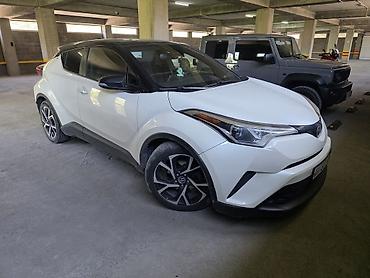 тойота си эйч эр: Toyota C-HR: 2018 г., 2 л, Автомат, Бензин, Кроссовер — 3