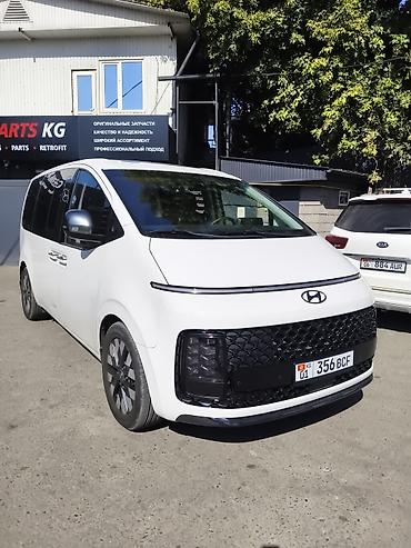Hyundai Staria: 2023 г., Минивэн
