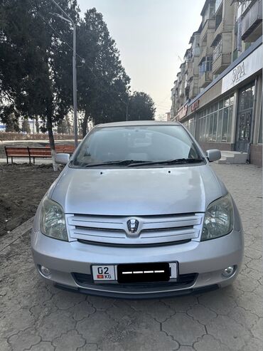 Toyota: Toyota ist: 2003 г., 1.5 л, Автомат, Бензин, Хэтчбэк