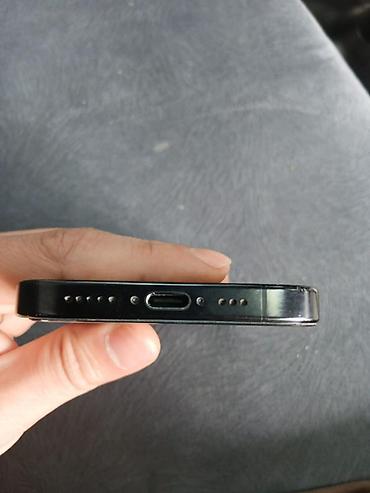 Apple iPhone: IPhone 16 Pro, 256 GB, Qara — 1
