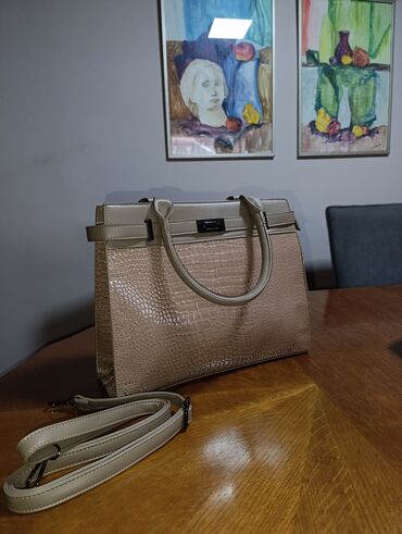 kombinezoni za svaki dan: Shoulder bag, Material: Patent leather, Faux leather