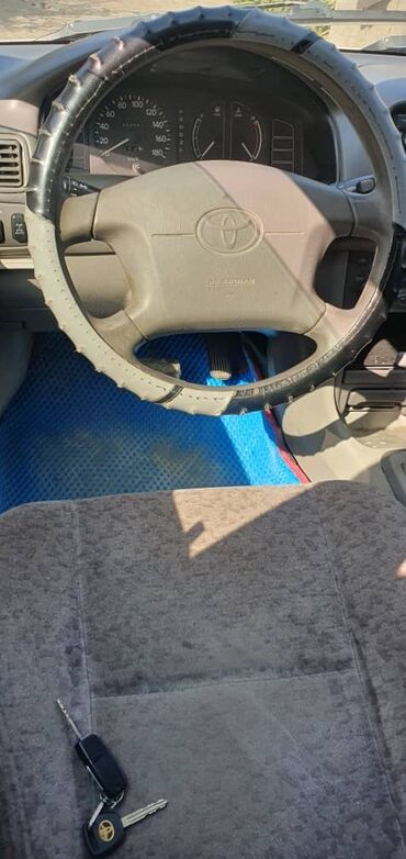 где купить машину дешевле: Toyota Corolla: 1998 г., 1.5 л, Автомат, Бензин, Седан