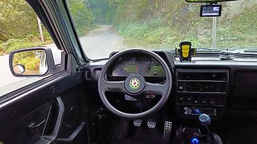 VAZ (LADA): VAZ (LADA) 4x4 Niva: 1.7 l | Ofrouder/SUV — 3