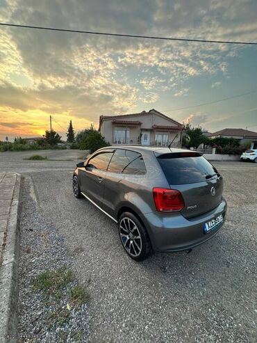 Volkswagen Polo: 1.6 l. | 2011 έ. Χάτσμπακ