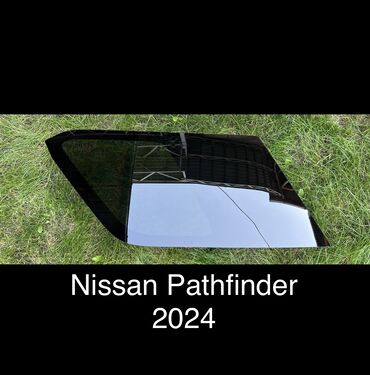 купить спортивную машину: Стекло Заднее левое Nissan, 2024 г., Б/у, Оригинал