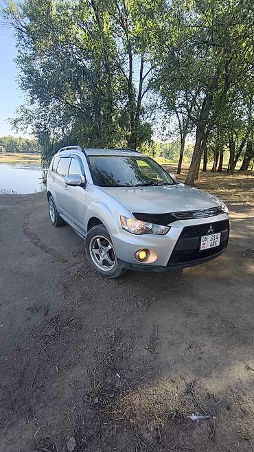 2009: Mitsubishi Outlander: 2009 г., 3 л, Автомат, Бензин, Кроссовер — 2