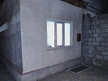 Үйлөр: Продаётся небольшой одноэтажный дом с отдельным двором и откатными — 3
