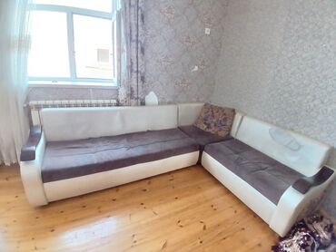 Ev üçün digər mebel: Künc divan, Qonaq otağı üçün, Açılmayan
