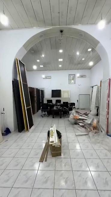 8 mkr: Sumqayit şeheri, 5-ci mkr, N.Nerimanov küçəsi Yol kənarında, hərəkətli — 4