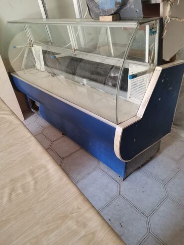 ПО для бизнеса: 2 metrlik vitrin soyuducusu, işlək vəziyyətdə, 250 manat, Ünvan Saray