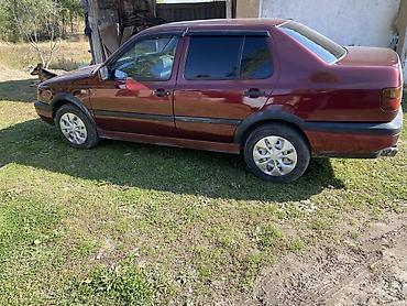 Volkswagen: Volkswagen Vento: 1992 г., 1.8 л, Кол менен иштөөчү, Бензин, Седан — 2
