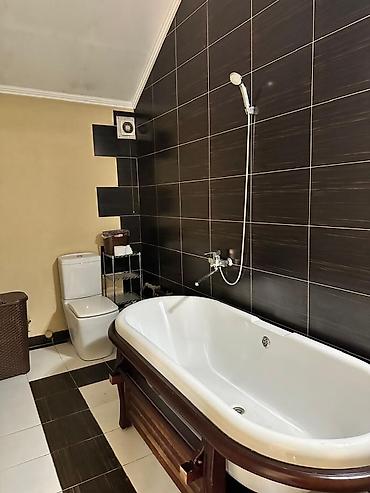 Долгосрочная аренда домов: 150 м², 5 комнат, Утепленный, Евроремонт, Кондиционер — 5