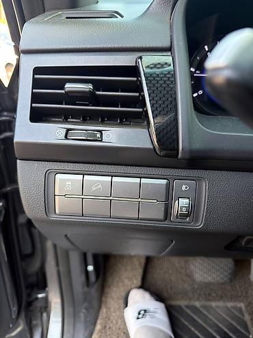 rexston khan: Ssangyong Rexton Sports: 2020 г., 2.2 л, Автомат, Дизель, Пикап — 9
