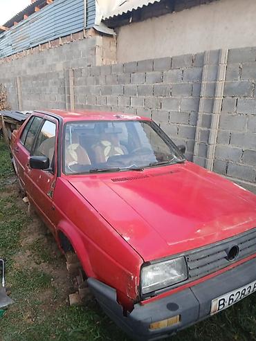 Volkswagen Jetta: 1990 г., 1.8 л, Механика, Бензин, Седан