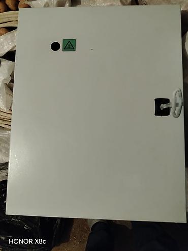 col qapıları: Metal elektrik paylayıcı/idarəetmə şkafı - Material: qalın polad — 1