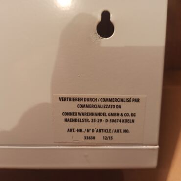 Oprema i sredstva za zaštitu: Izuzetno očuvan metalni ormarić za prvu pomoć sa dva ključa i — 9