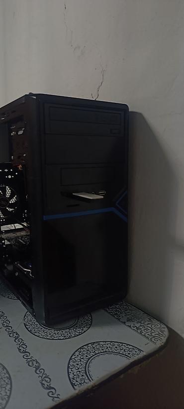 офисный системный блок: Компьютер, ядер - 2, ОЗУ 8 ГБ, Игровой, Б/у, Intel Core i3, HDD + SSD — 3